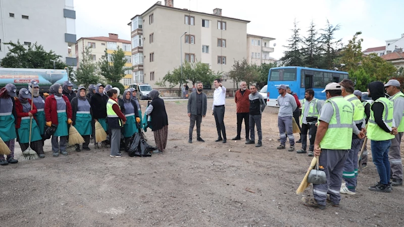 Belediye Ekiplerinden Güzelyurt Ve 15 Temmuz Mahallelerinde Yoğun Mesai