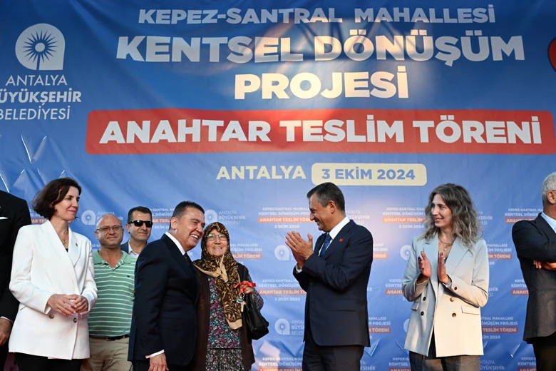 Kepez Santral Mahallesi’nde anahtar sevinci