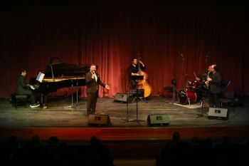 ERDEM ÖZKAN QUINTET İLE CAZ KONSERLERİNE MUHTEŞEM BAŞLANGIÇ