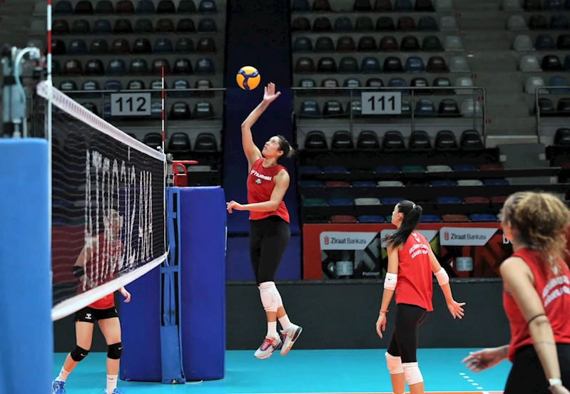 Kadın voleybol takımı Bursa deplasmanından galibiyetle döndü