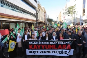 Eş Başkanlar, kayyım atamalarının protesto edildiği yürüyüşe katıldı