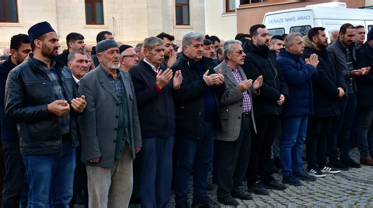 BELEDİYE BAŞKAN VEKİLİMİZ RECEP GÖK, HANDAN TUTCU’NUN CENAZE TÖRENİNE KATILIDI