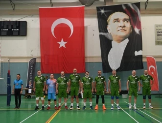 Türkiye Veteran Voleybol Turnuvası Başladı