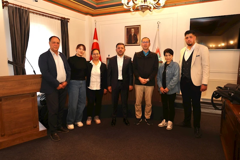 Belediye Başkanı Rasim Arı, Japon Yatırımcılar İle Bir Araya Geldi