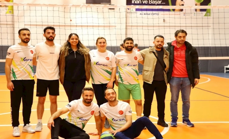 KARAKÖPRÜ’DE ÖĞRETMENLER ARASI VOLEYBOL TURNUVASI DEVAM EDİYOR