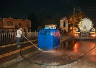 Buca’da temizlik çalışmaları aralıksız sürüyor