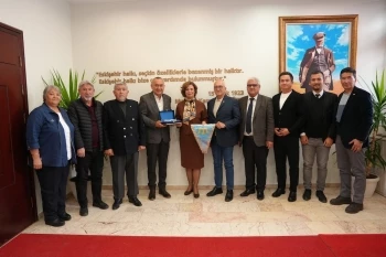 “ESKİŞEHİR, FARKLI KÜLTÜRLERİN  BARIŞ İÇİNDE YAŞADIĞI BİR ŞEHİR”