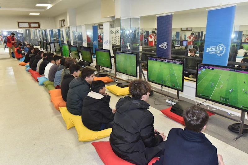 KENT KONSEYİ GENÇLİK MECLİSİ’NDEN PLAYSTATION TURNUVASI