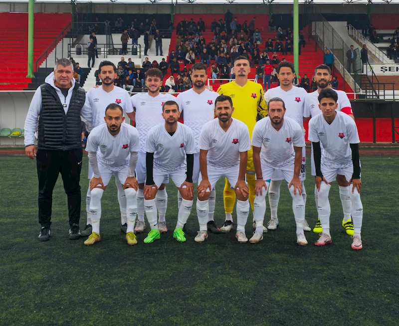 ŞEHİTKÂMİL BELEDİYESPOR ZİRVEDE