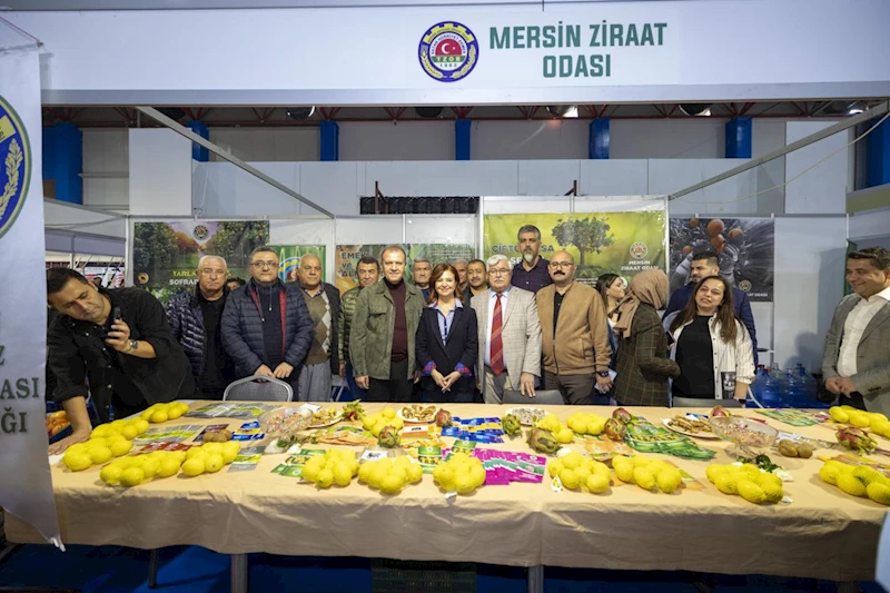 Başkan Seçer ve Meral Seçer, ‘Mersin Tarım Fuarı’nı Ziyaret Etti