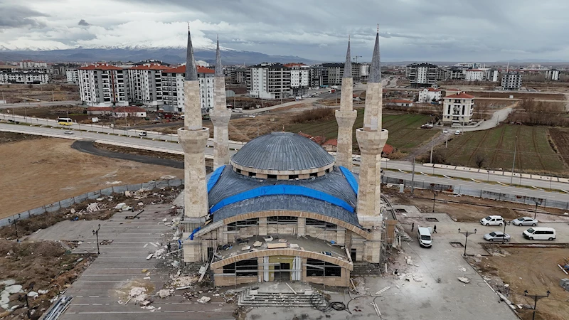 AKSARAY EĞİTİM VE ARAŞTIRMA HASTANESİ BÖLGESİNDE KÜLLİYE PROJESİ YÜKSELİYOR