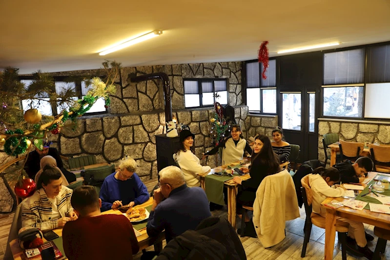 ‘SANAT KAFE’YE VATANDAŞLARDAN YOĞUN İLGİ