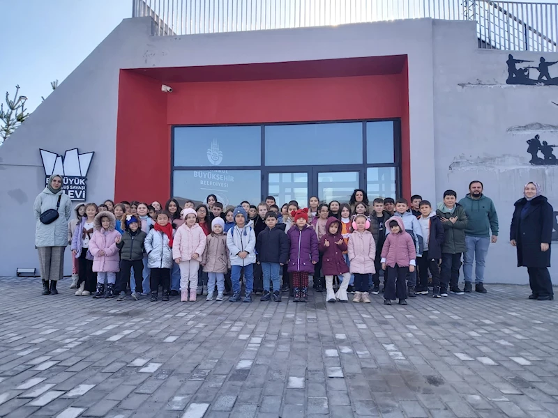 -ÖĞRENCİLER İLGİ İLE GEZDİLER