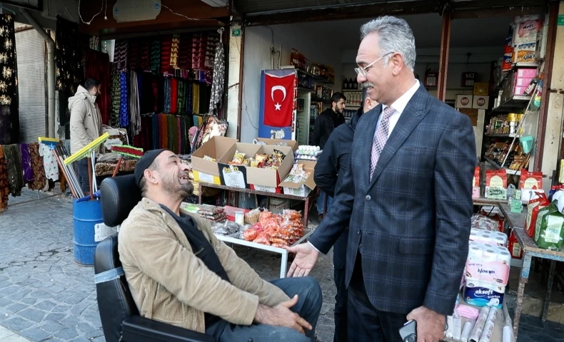 Harrankapı’da Halkla Buluşan Başkan Kuş, Fırın Borçlarını Sildi