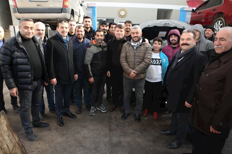 BAŞKAN DİNÇER YENİ SANAYİ SİTESİ ESNAFLARIYLA BİRARAYA GELDİ