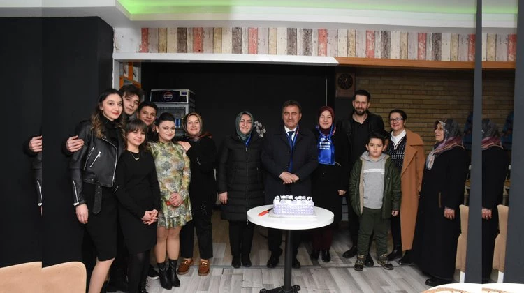 BAŞKAN ÇİMEN, “CESA PS & İNTERNET CAFE” NİN AÇILIŞINI YAPTI