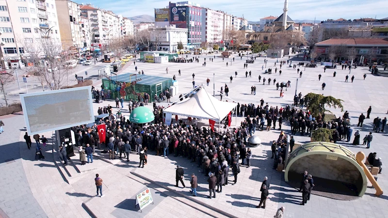 KIRŞEHİR BELEDİYESİ, “TOPRAK ASLA KARŞILIKSIZ BIRAKMAZ” SLOGANIYLA YERLİ TOHUM DAĞITIMI GERÇEKLEŞTİRDİ