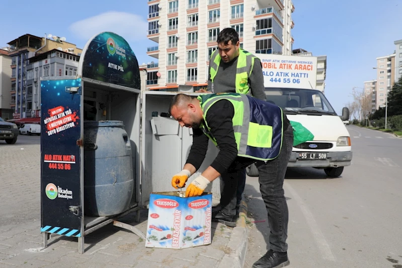 AYPİKUTLAR YENİ GÖRÜNÜMÜYLE TAKDİR TOPLUYOR