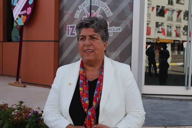 ‘LEYLA HANIM’ FİLMİNİN GALASINA CANAN GÜLLÜ GELİYOR