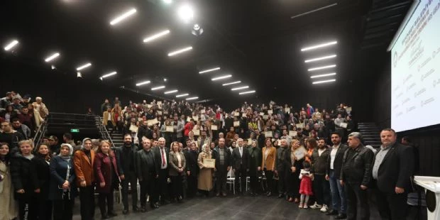 Evlilik Okulu´nda Eğitim Gören 452 Çift Daha Sertifikasını Aldı