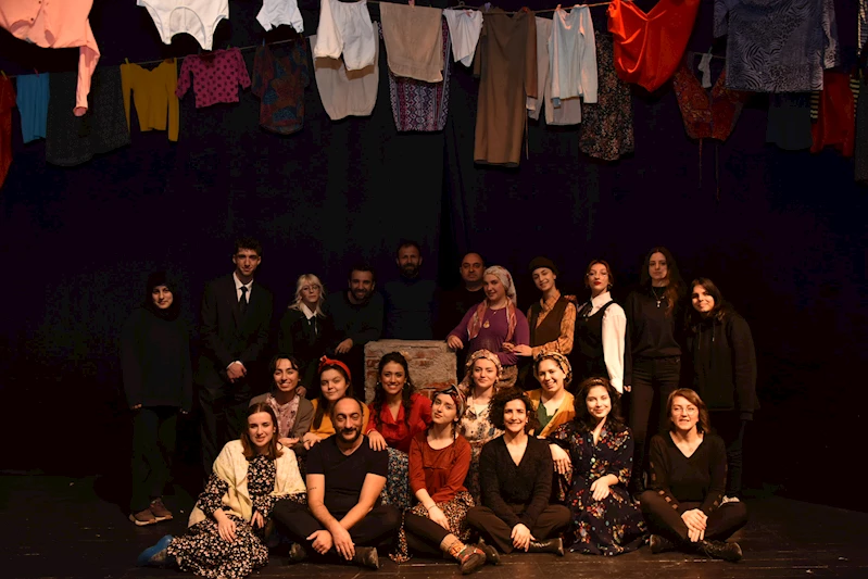 -BOZÜYÜK BELEDİYESİ GENÇLİK TİYATROSU’NUN  “MACBETH ABLA” ADLI OYUNUNA YOĞUN İLGİ