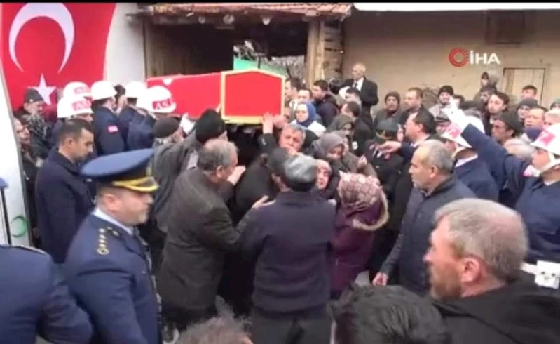 Aziz Milletimizin Başı Sağ Olsun