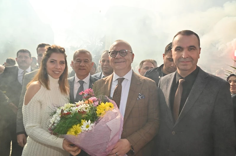 Alaşehir Personelleri ve Vatandaşlardan Başkan Ergün’e Büyük Sevgi