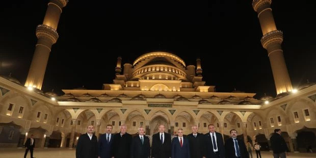 KKTC Cumhurbaşkanı Tatar, Şahinbey Millet Camii´ni Ziyaret Etti