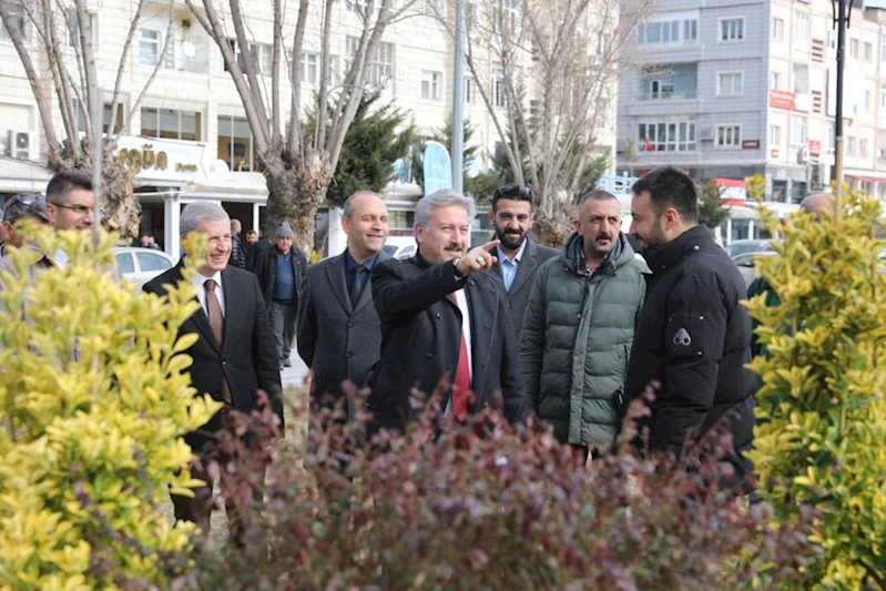 BAŞKAN PALANCIOĞLU: ŞEHİR MERKEZİNE NEFES OLACAK PARKIMIZDA PEYZAJ ÇALIŞMALARI BAŞLADI