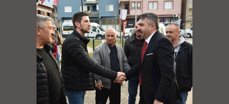 YILDIRIM BELEDİYE BAŞKANI OKTAY YILMAZ, GEÇTİĞİMİZ AYLARDA İLÇE SAKİNLERİNİN HİZMETİNE SUNDUKLARI AYÇİÇEĞİ PARKI’NDAKİ VATANDAŞLARLA BİR ARAYA GELDİ.