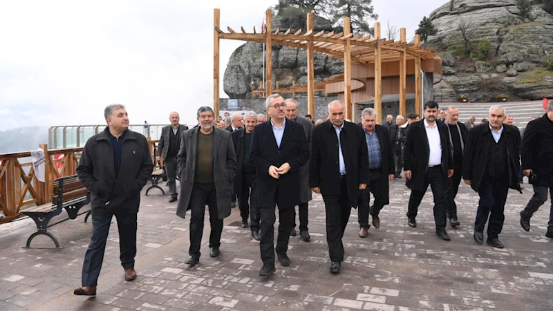 Başkan Güngör, Ali Kayası’nda Önceki Dönem Belde Belediye Başkanlarıyla Buluştu