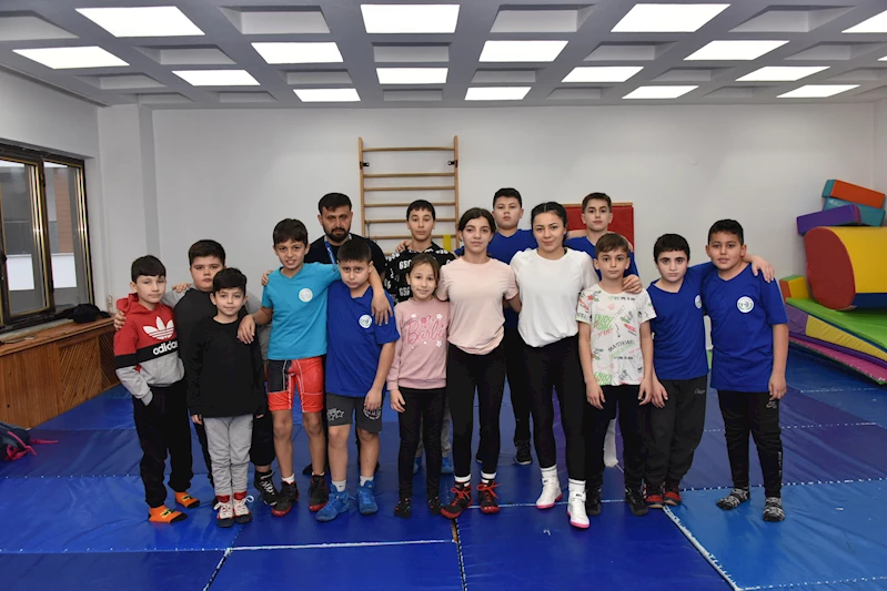 -BAŞAK DUMAN TÜRKİYE GÜREŞ ŞAMPİYONASI