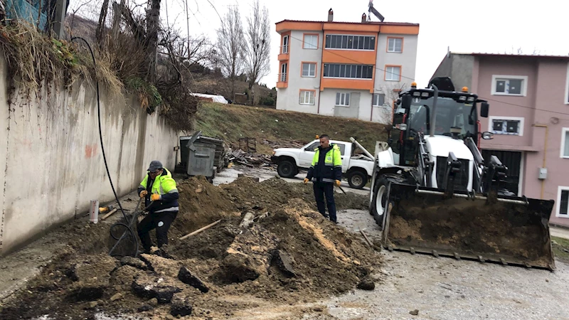 -ANA KANALİZASYON  HATTINDAKİ ARIZA KISA SÜREDE GİDERİLDİ