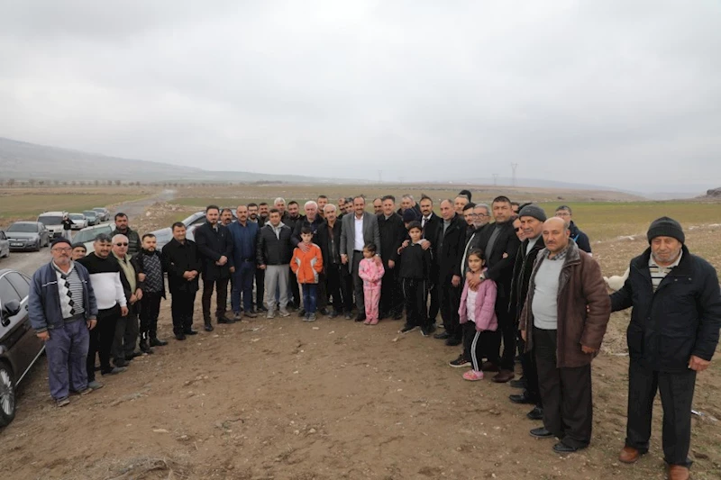 Belediye Başkanımız Sn. Av. Mustafa İlmek, Süksün Kumseki mevkiinde AK Parti İlçe Başkanımız Sn. Mehmet Koç, MHP İlçe Başkanımız Sn. Seçkin Kızılışık ve meclis üyeleri ile incelemelerde bulundu.