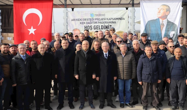 BÜYÜKŞEHİR, ÜRETİCİLERE ARI KEKİ DESTEĞİNE DEVAM EDİYOR