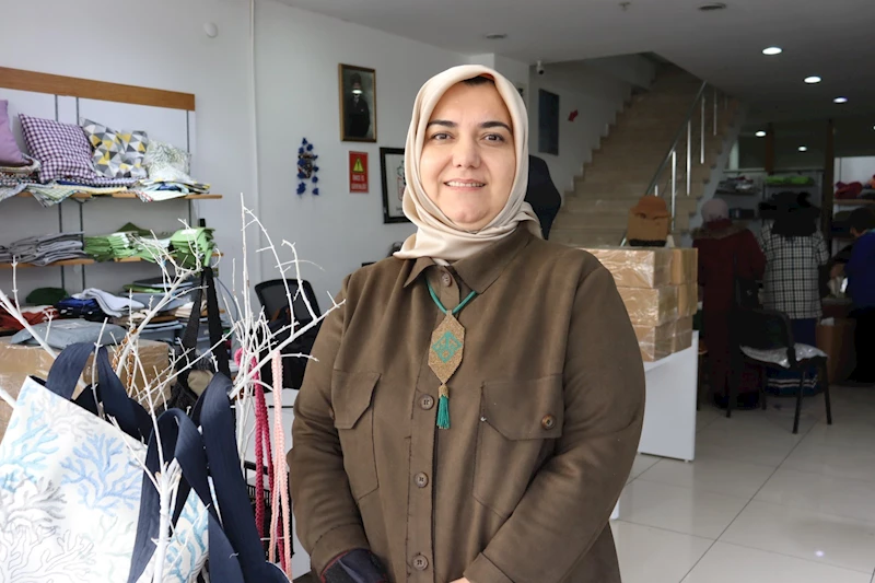 İZMİT ÇINAR KADIN KOOPERATİFİ KADINLARA EVDE İŞ İMKÂNI SAĞLAMAYA DEVAM EDİYOR