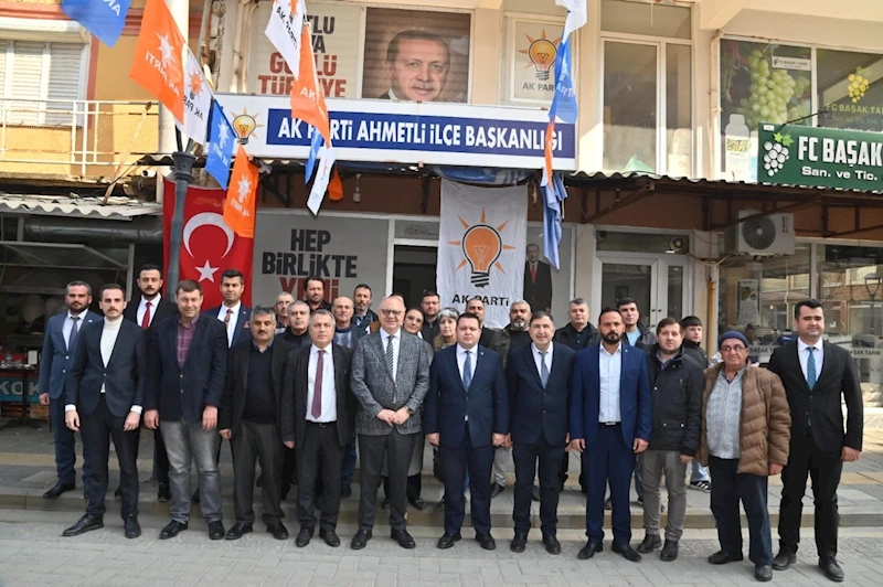 Başkan Ergün ve Başkan Alhan, AK Parti İlçe Teşkilatını Ziyaret Etti