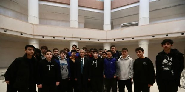 Başkanımız Gençlerle Birlikte Millet Kütüphanesini Gezdi