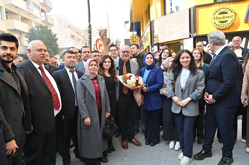 Akhisar, Cumhur İttifakının Adaylarını Sevgiyle Kucakladı