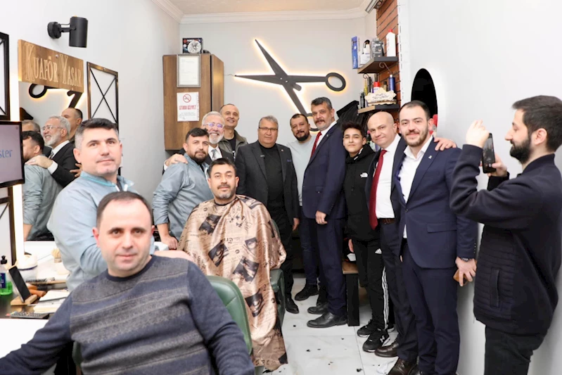 BAŞKAN ÇERÇİ KARAKÖY’DE ESNAFI GEZDİ
