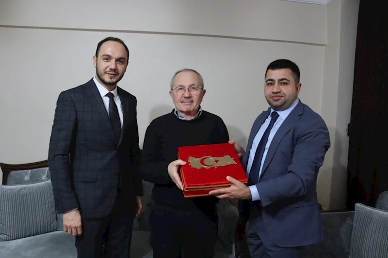 İZMİT BELEDİYESİNDEN KAHRAMAN GAZİLERİMİZE ŞÜKRAN DOLU ZİYARET