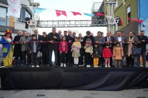 ÇOCUK OYUN SOKAĞI VE MUHTARLIK BİNASI AÇILDI
