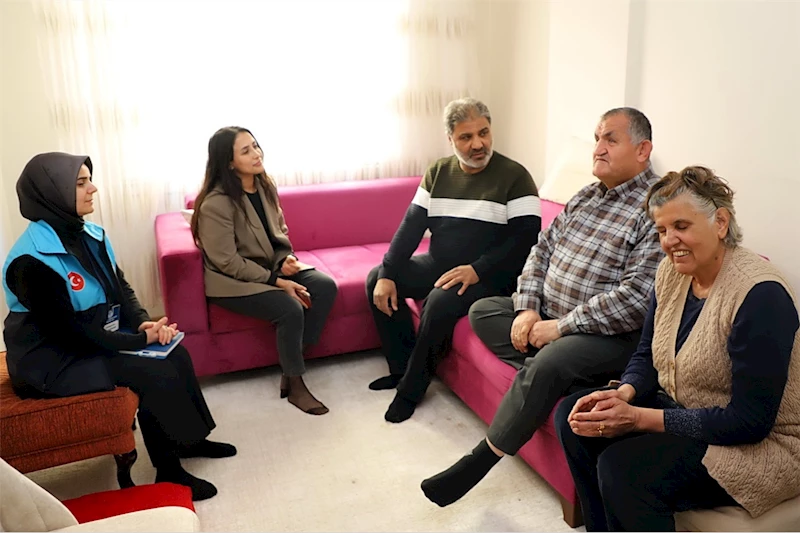 AKDENİZ’DE GÖNÜL BELEDİYECİLİĞİ
