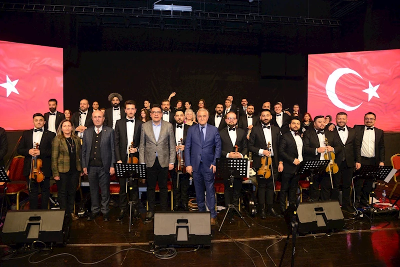 YEŞİLÇAM FİLM MÜZİKLERİ KONSERİ’NE YOĞUN İLGİ VARDI
