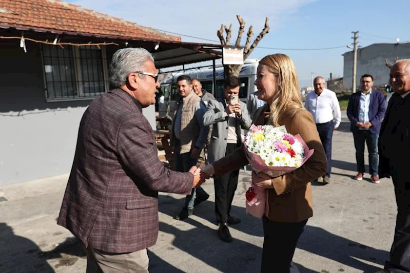 Şeniz Doğan Çiçeklerle Karşılanıyor