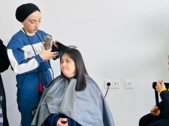 ÖZEL KIZLAR İSTEDİ, GÜZELLİKLERİNE GÜZELLİK GELDİ