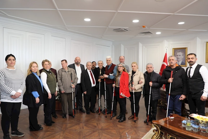 BAŞKAN DEMİRTAŞ’TAN GÖNÜLLERE DOKUNAN DESTEK