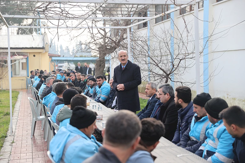 BAŞKAN OKAY, BELEDİYE ÇALIŞANLARIYLA BİR ARAYA GELDİ