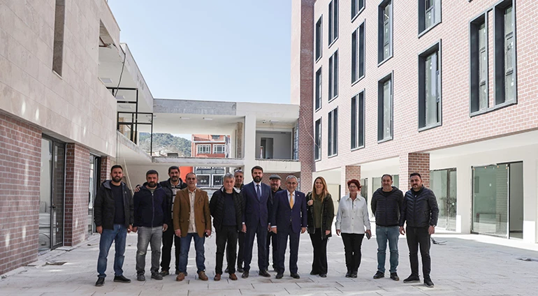 30 AĞUSTOS İŞ MERKEZİ VE ZANAAT ÇARŞISI GÜN SAYIYOR