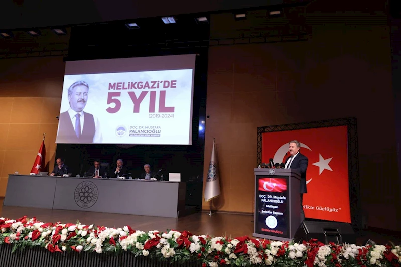 BAŞKAN PALANCIOĞLU MELİKGAZİ’DE 5 YILDA YAPTIĞI REKOR HİZMETLERİNİ KTO’DA ANLATTI